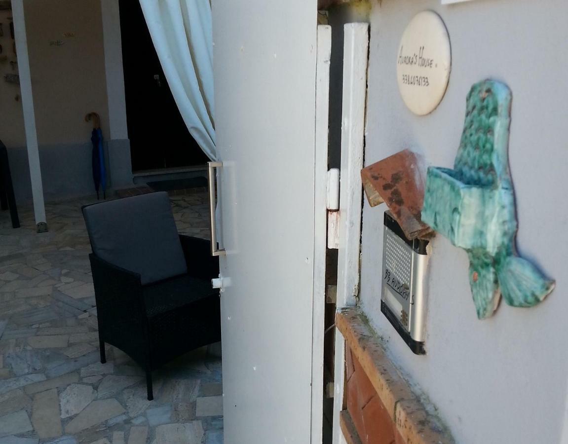 B&B Aurora'S House Castellabate Buitenkant foto